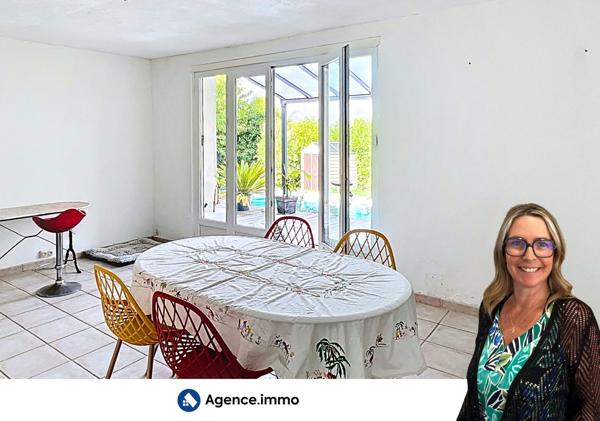 À vendre - Maison de campagne, 8 pièces situé à Saint-Bonnet-sur-Gironde (17150)