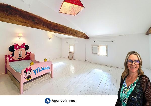 À vendre - Maison de campagne, 8 pièces situé à Saint-Bonnet-sur-Gironde (17150)