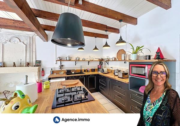 À vendre - Maison de campagne, 8 pièces situé à Saint-Bonnet-sur-Gironde (17150)