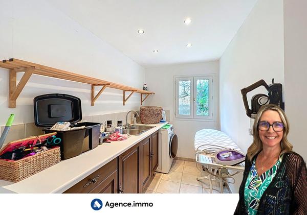 À vendre - Maison de campagne, 8 pièces situé à Saint-Bonnet-sur-Gironde (17150)