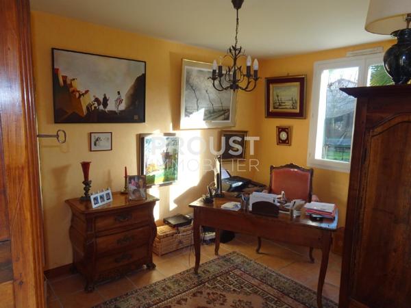 En exclusivité aiffres beau pavillon de 132 m² sur un terrain de 745 m² à 4 minutes (en voiture) de toutes commodités