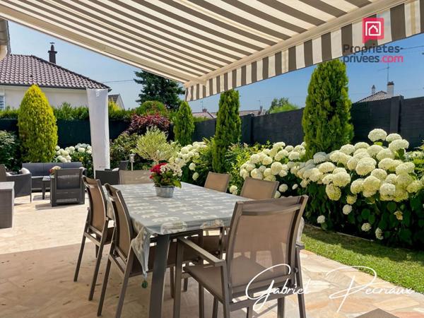 Maison 4 chambres avec magnifique jardin fleuri