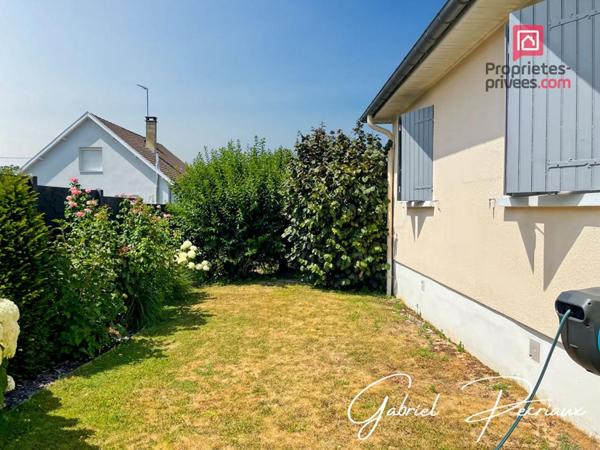 Maison 4 chambres avec magnifique jardin fleuri