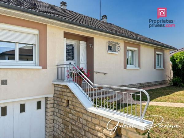 Maison 4 chambres avec magnifique jardin fleuri