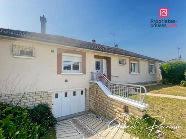 Maison 4 chambres avec magnifique jardin fleuri