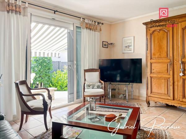 Maison 4 chambres avec magnifique jardin fleuri