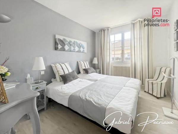 Maison 4 chambres avec magnifique jardin fleuri