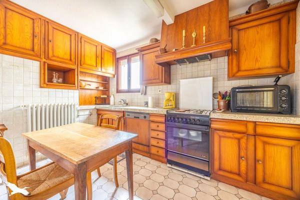 Maison à vendre 259 990 € Niort 6 p 179 m² DPE E