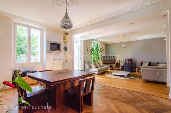 Maison de 245 m²