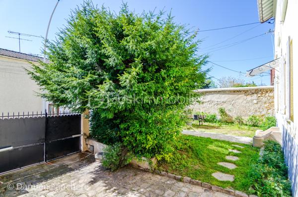 Maison de 245 m²
