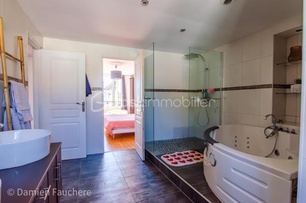 Maison de 245 m²