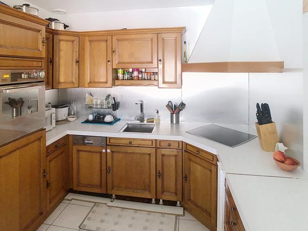 Maison Pins Justaret 4 pièce(s) 142 m2 avec T2 attenant garage et piscine