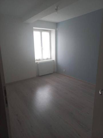 Mais F4 - 100 RUE DE LA GUILLETIERE ST SYMPHORIEN SUR COISE