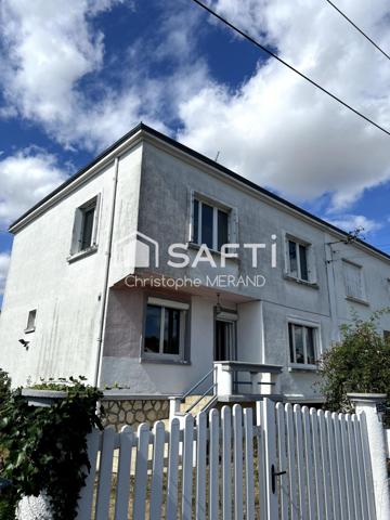 Dans le centre de DANGE SAINT ROMAIN