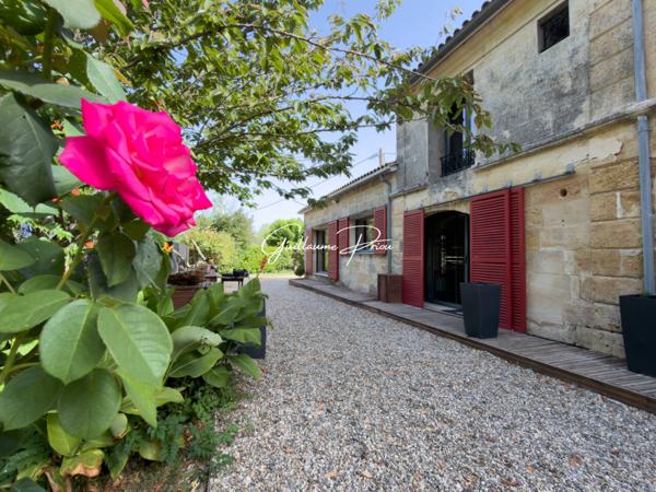 Maison à vendre 8 pièces de 242 m²