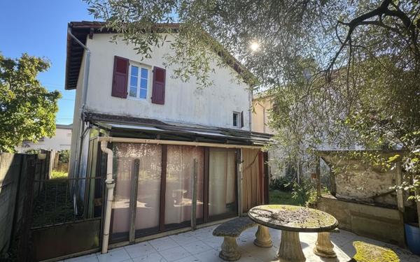 Maison à vendre    4 pièces •  Dax