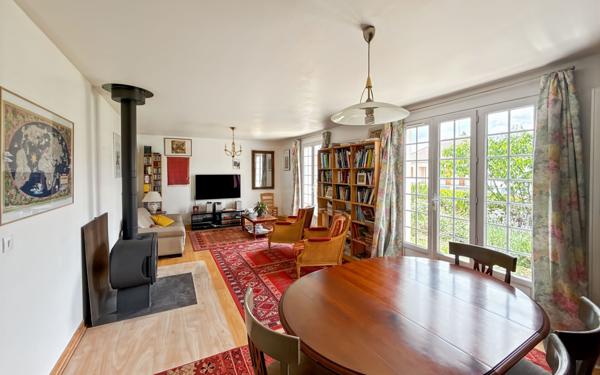 Maison à vendre    5 pièces • 210 m2 Saint-Jean-le-Blanc