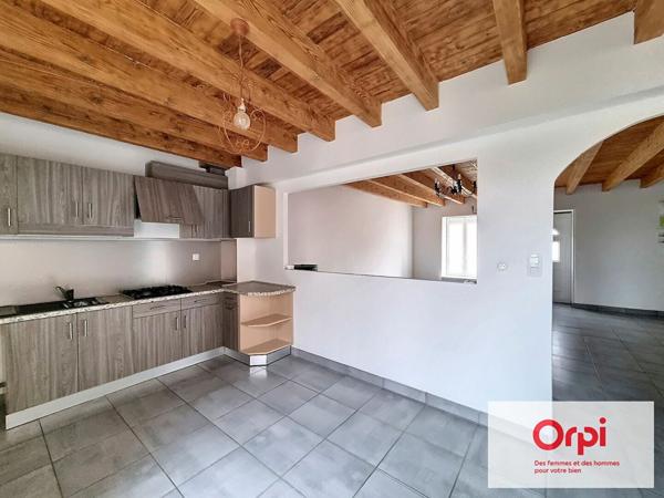 Maison à louer    3 pièces • 86,52 m2    Louroux-de-Bouble