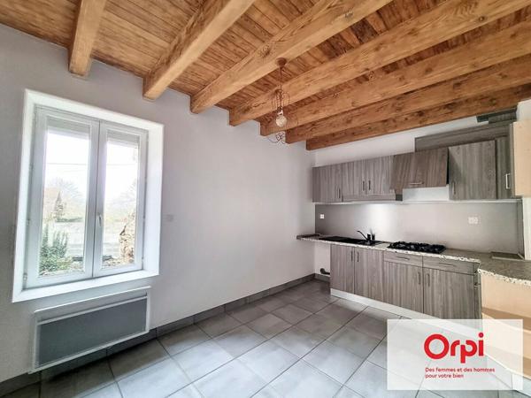 Maison à louer    3 pièces • 86,52 m2    Louroux-de-Bouble