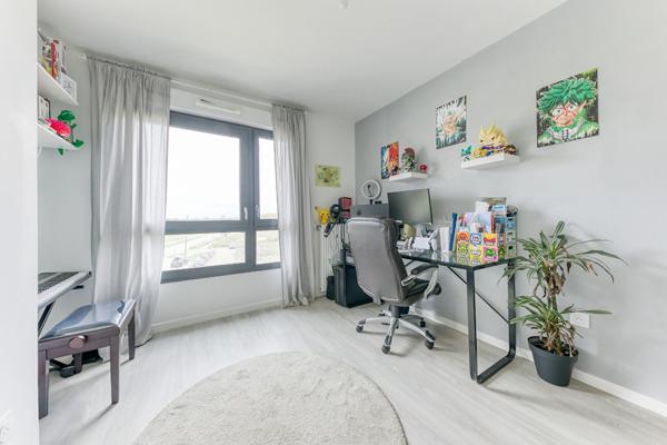 Appartement Duplex 4 pièces et terrasse en dernier étage