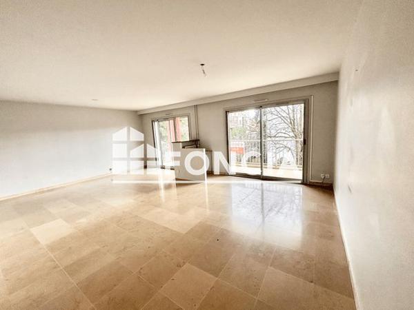 Location Appartement 3 pièces 81 m² - 3 BIS RUE BUFFON Valence 26000