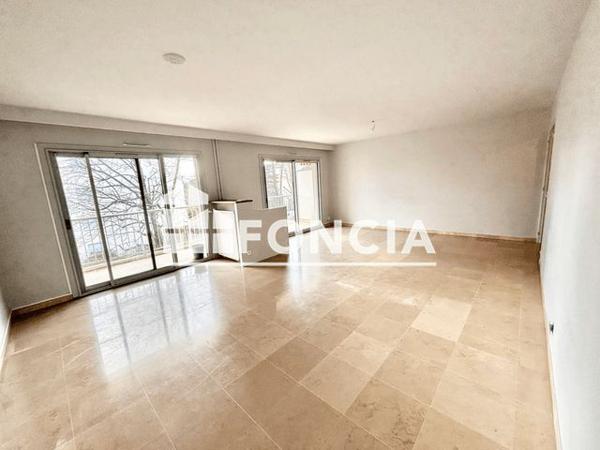 Location Appartement 3 pièces 81 m² - 3 BIS RUE BUFFON Valence 26000