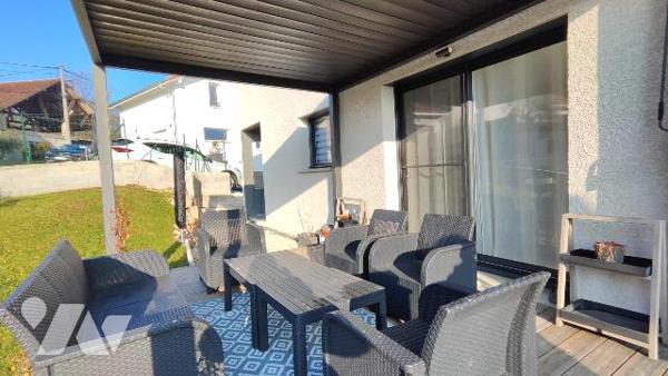 MAISON RECENTE AVEC VUE