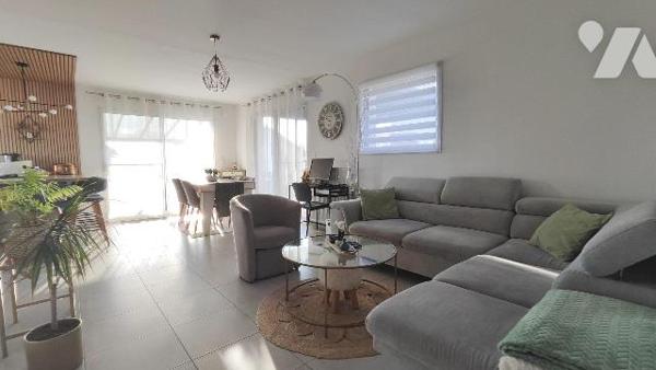 MAISON RECENTE AVEC VUE