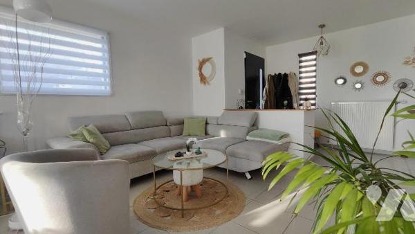 MAISON RECENTE AVEC VUE