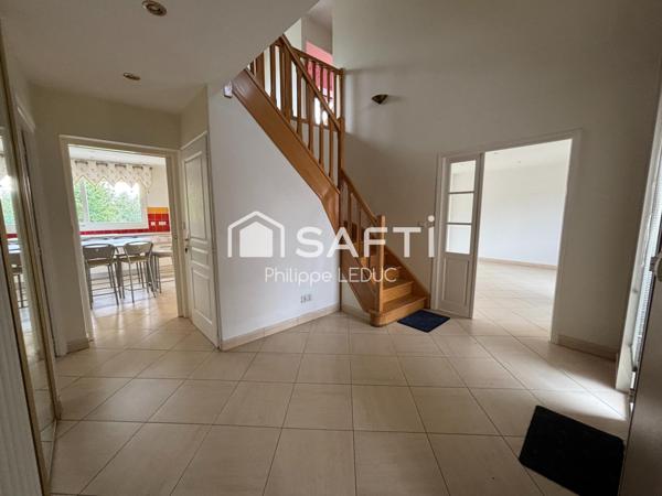 Pavillon individuel - Limitrophe CAMBRAI.