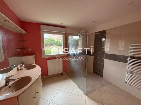 Pavillon individuel - Limitrophe CAMBRAI.