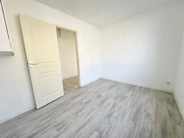 Appartement T3 séjour très lumineux Grande terrasse