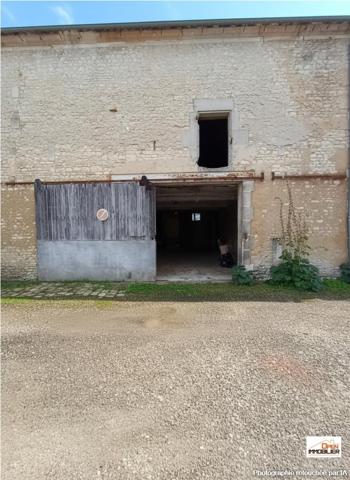 Bien immobilier 1 pièce à vendre à Jarnac