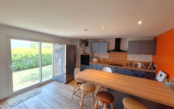 Maison à vendre    8 pièces •  Saint-Georges-de-Didonne