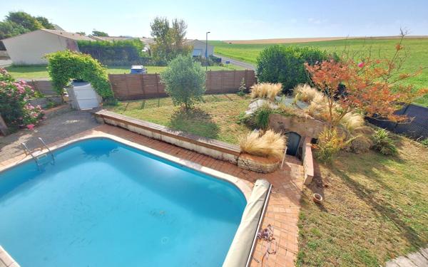 Maison à vendre    8 pièces •  Saint-Georges-de-Didonne