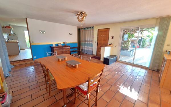 Maison à vendre    8 pièces •  Saint-Georges-de-Didonne