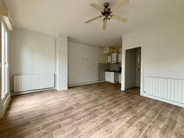 AGEN CENTRE VILLE - IMMEUBLE DE RAPPORT LOCATIF EN PIERRE COMPRENANT 4 APPARTEMENTS ET 1 LOCAL COMMERCIAL