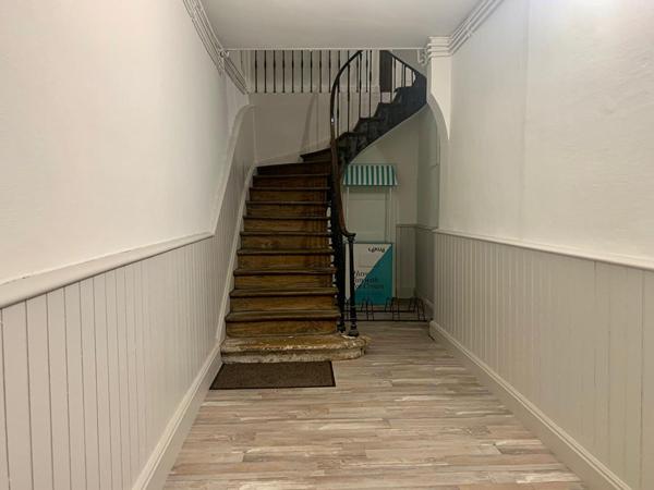 AGEN CENTRE VILLE - IMMEUBLE DE RAPPORT LOCATIF EN PIERRE COMPRENANT 4 APPARTEMENTS ET 1 LOCAL COMMERCIAL