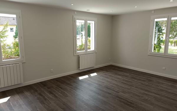 Maison à louer    3 pièces • 61 m2 Mamers