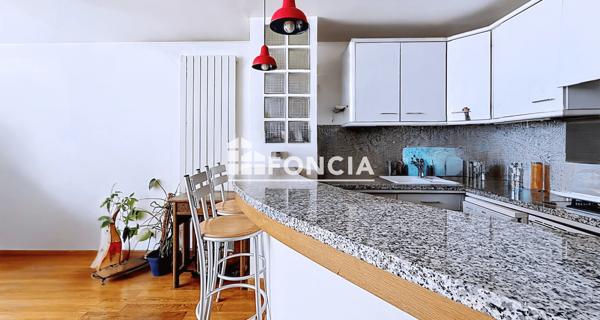 À vendre Appartement 3 pièces 77 m² - Paris 75019