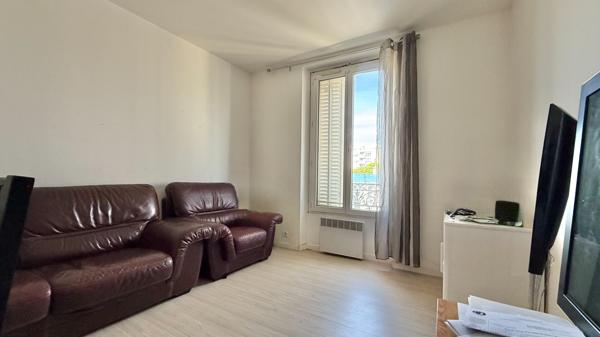 Appartement Corbeil Essonnes 2 pièce(s) 40 m2