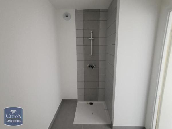 Appartement à louer 3 pièces 63.6m²