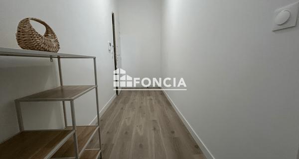 Location Studio meublé 31.35 m² - Poissy 78300