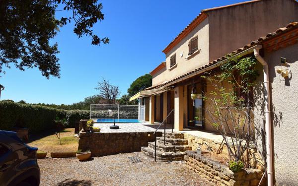 Maison à vendre    4 pièces •  Vers-Pont-du-Gard