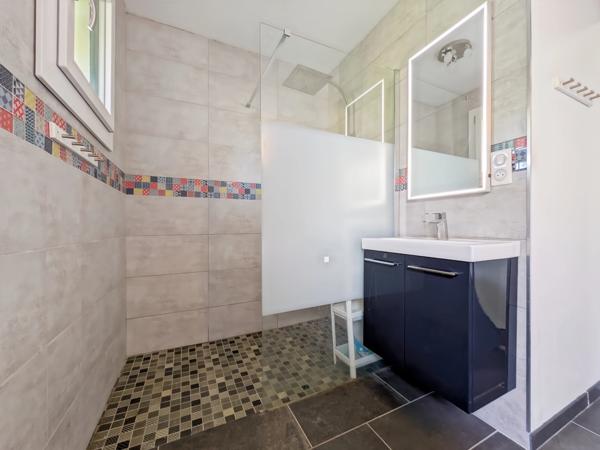 À vendre Maison 6 pièces LOISIN (74) Maison familiale avec piscine et dépendance – Secteur recherché aux portes de Genève