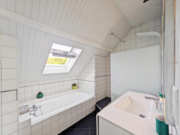 À vendre Maison 6 pièces LOISIN (74) Maison familiale avec piscine et dépendance – Secteur recherché aux portes de Genève