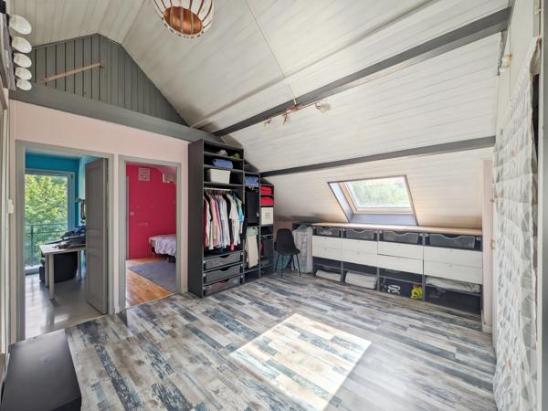 À vendre Maison 6 pièces LOISIN (74) Maison familiale avec piscine et dépendance – Secteur recherché aux portes de Genève