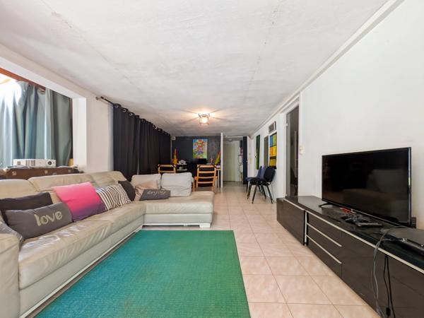 À vendre Maison 6 pièces LOISIN (74) Maison familiale avec piscine et dépendance – Secteur recherché aux portes de Genève