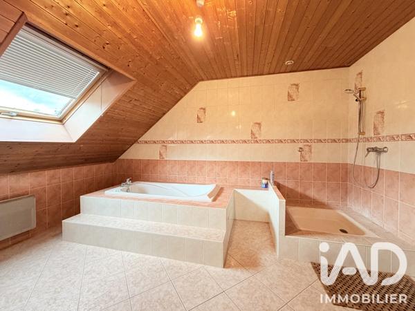 Maison à vendre 7 pièces 200,9 m² Thyez