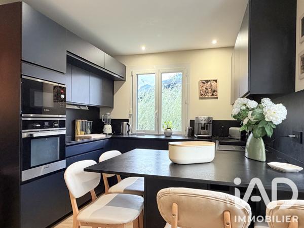 Maison à vendre 7 pièces 200,9 m² Thyez